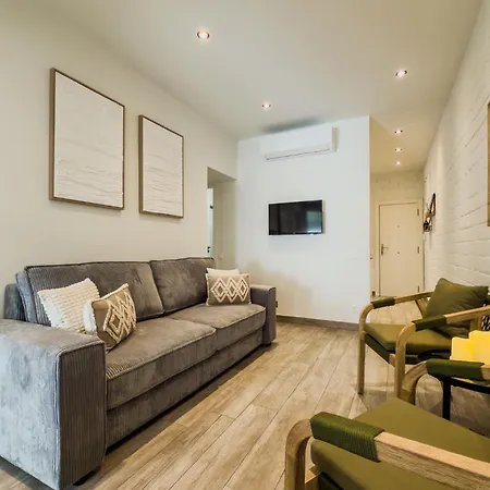 Novus Homes Barcelona Santa Eulalia * הוספיטלט דה יוברגאט
