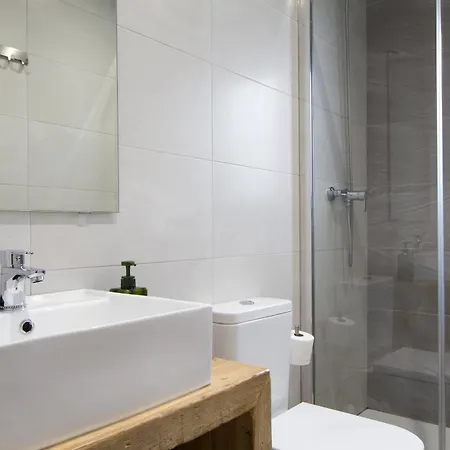 Apartamento Novus Homes Barcelona Santa Eulalia *