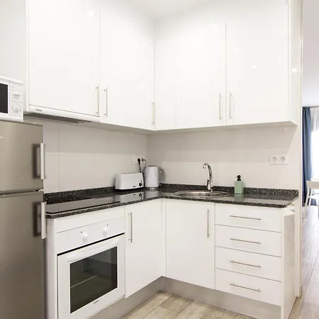 Novus Homes Barcelona Santa Eulalia Apartamento *